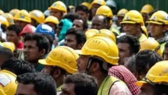 মালয়েশিয়ায় কারখানায় অভিযান, ১৫৫ বাংলাদেশিসহ আটক ২৩৪
