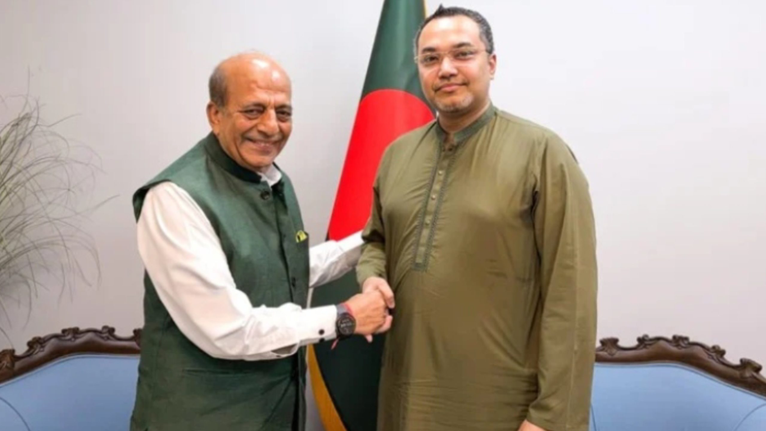 ভারতে পলাতক আসামিরা যাতে অস্থিতিশীলতা সৃষ্টি করতে না পারে: হাইকমিশনারকে মাহদী আমিন