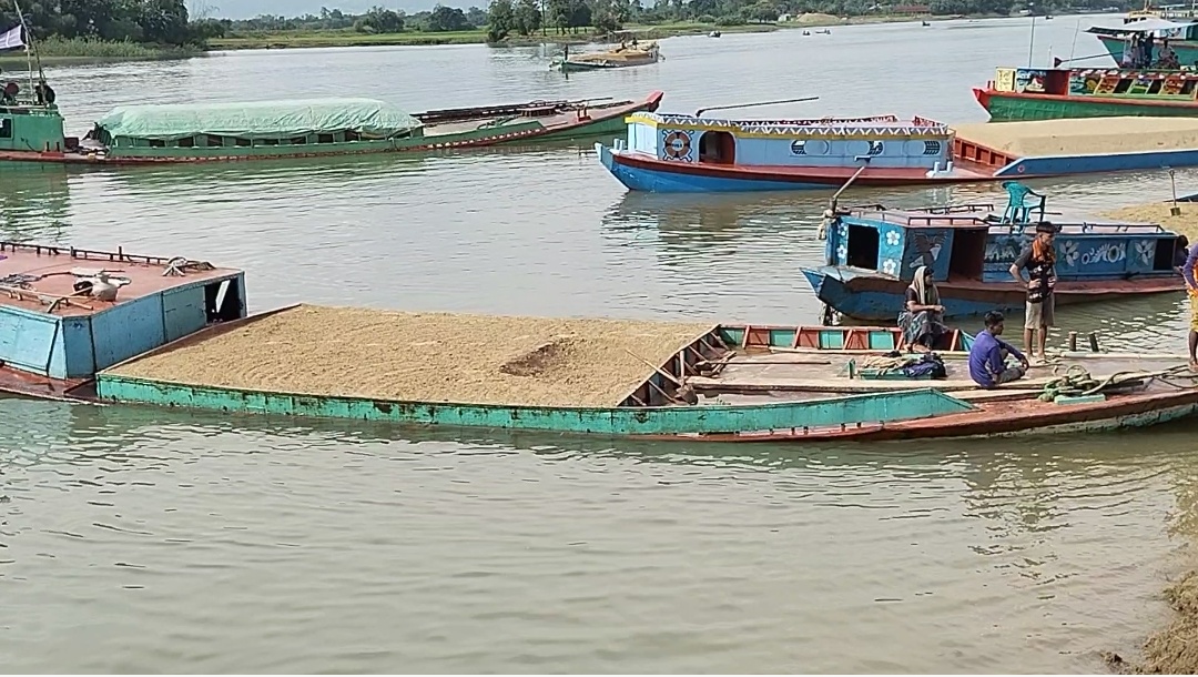 সুনামগঞ্জের যাদুকাটা বালুমহাল থেকে বালু উত্তোলনে  নিষেধাজ্ঞা উচ্চ আদালতের