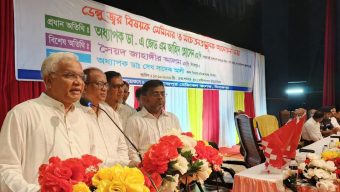 ডেঙ্গু আক্রান্ত রোগীদের নিবিড় পর্যবেক্ষণে চিকিৎসা সেবা দিতে হবে