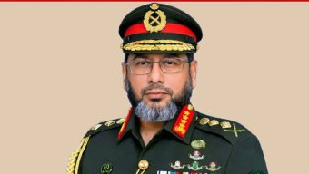 সরকারি সফরে অস্ট্রেলিয়া ও যুক্তরাষ্ট্রের উদ্দেশে ঢাকা ত্যাগ করেছেন সেনাপ্রধান