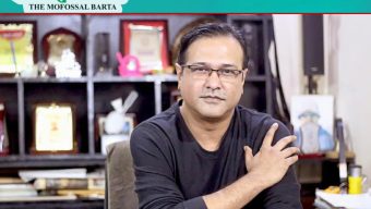 রাজধানীর মগবাজারে শিল্পী আসিফ আকবরের গাড়ি লক্ষ্য করে গুলি