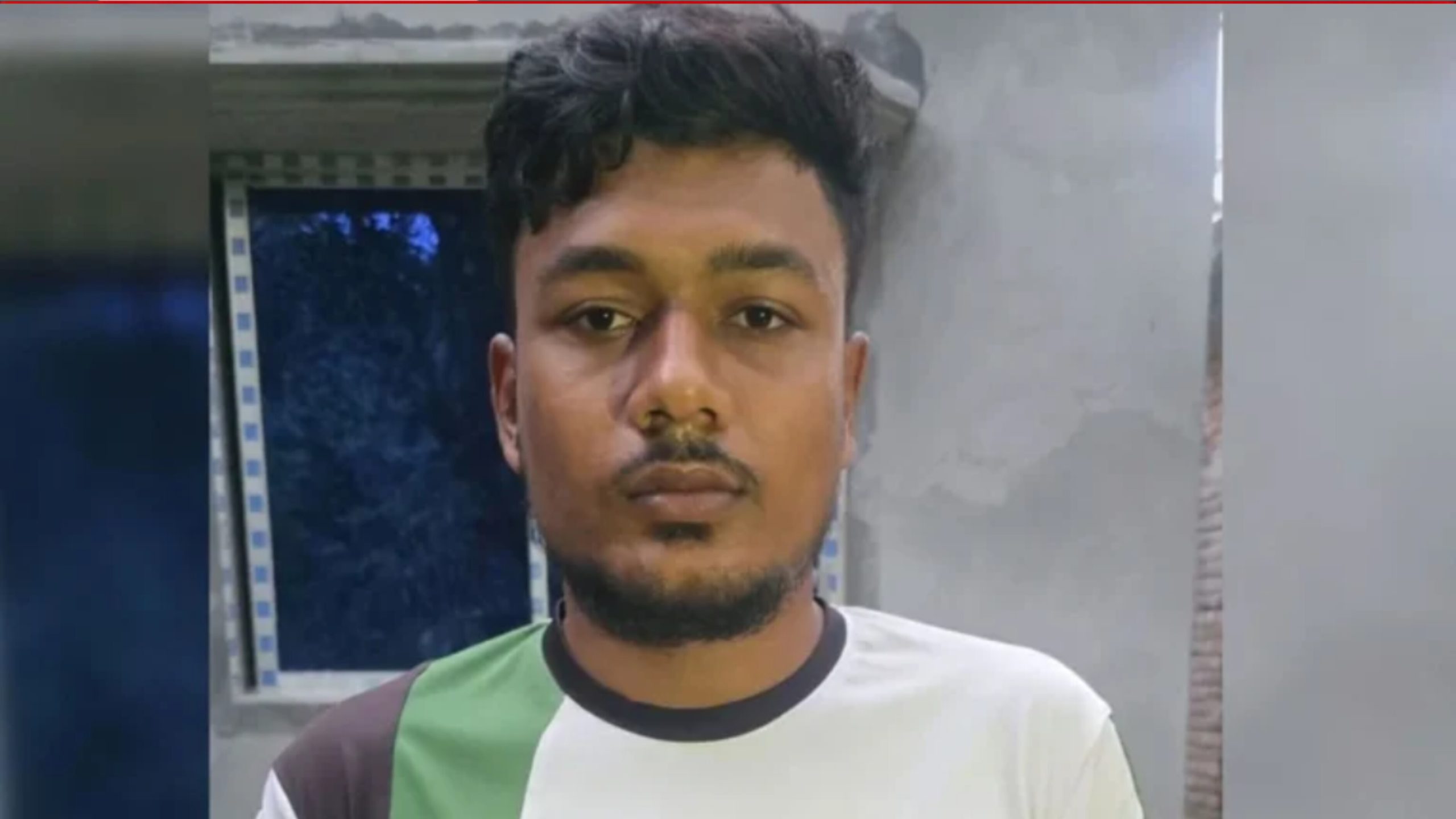 ‎প্রধানমন্ত্রীর ছবিতে ‘স্নাইপারের অভাব ছিল’ মন্তব্য করা যুবক ৭ দিনের রিমান্ডে