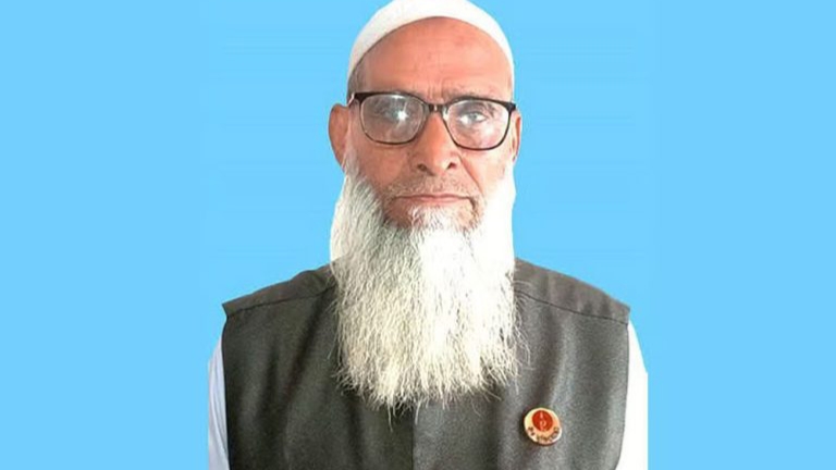 বাঁশঝাড়ের ভেতর থেকে বীর মুক্তিযোদ্ধার ঝুলন্ত মরদেহ উদ্ধার