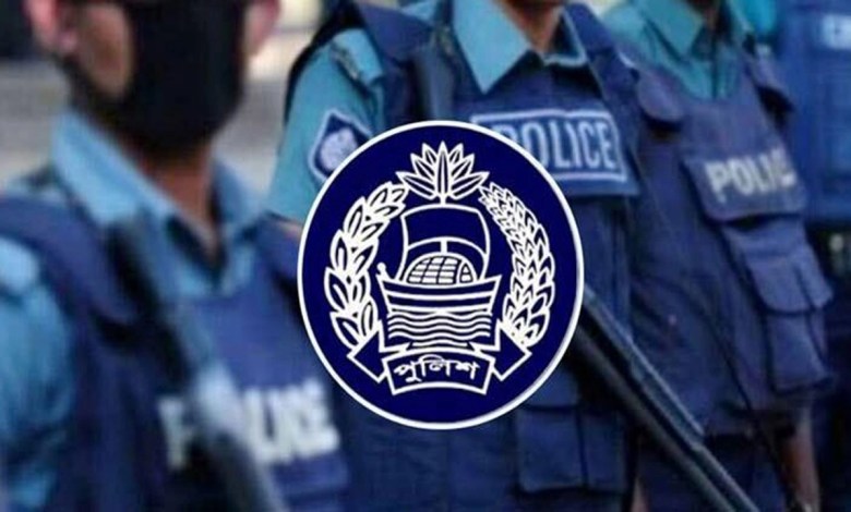 পুলিশ সদস্যদের রাতে একা চলাচল না করার নির্দেশ