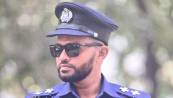 শিক্ষার্থীর আইফোন নিয়ে ১৭ হাজার টাকা নেওয়ার অভিযোগ এসআইয়ের বিরুদ্ধে